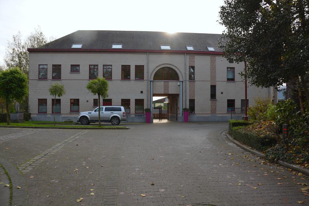 Hotel Haras Des Chartreux Estaimbourg Exterior foto