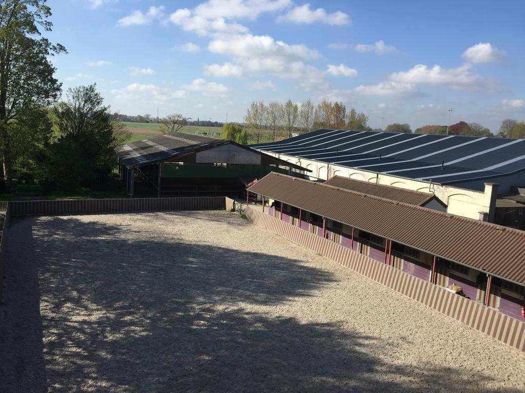 Hotel Haras Des Chartreux Estaimbourg Exterior foto